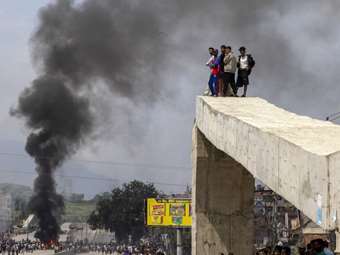 Χάος στο Νεπάλ: Τουλάχιστον 51 νεκροί στις ταραχές - 12.500 φυλακισμένοι δραπέτευσαν