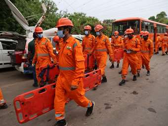 Αir India: Παγκόσμιο σοκ, δεκάδες νεκροί, άγνωστα αίτια