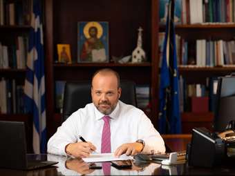 Το μέλλον της ελληνικής μελισσοκομίας - Σπ. Πρωτοψάλτης: Χωρίς τις μέλισσες δεν υπάρχει γεωργία