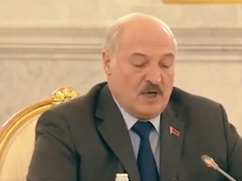 Επίσκεψη Λουκασένκο σε Ρώσους στρατιώτες που σταθμεύουν στη Λευκορωσία