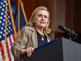 Χίλαρι Κλίντον: Η αντίδρασή της όταν άκουσε τον Τραμπ να λέει "θα αλλάξω όνομα στον Κόλπο του Μεξικού"