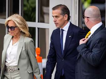 ΗΠΑ: Ο Χάντερ Μπάιντεν κρίθηκε ένοχος για παράνομη οπλοκατοχή