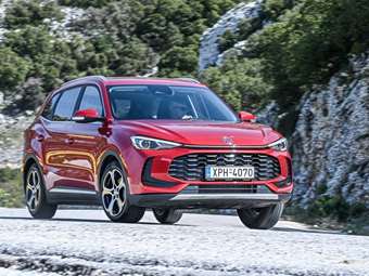 Δοκιμή MG ZS Max Hybrid+: Άνετο SUV με καλές επιδόσεις σε προσιτή τιμή