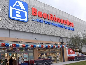 ΑΒ Βασιλόπουλος: Γυρίζει εταιρικά καταστήματα σε franchise και αντιστρέφει το νόμισμα με δωροεπιταγές