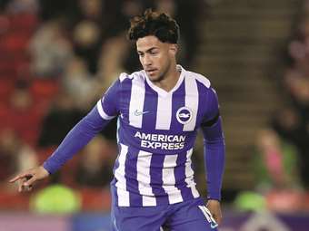 Μπάµπης Κωστούλας: Από την Αγία Άννα Βόλου στην Premier League