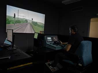 Κ. Κυρανάκης: "Πρώτη φορά εκπαιδεύονται οι μηχανοδηγοί στο ETCS με προσομοιωτή"