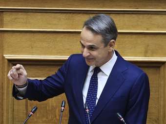 Τα πολιτικά μηνύματα Μητσοτάκη - Οι αιχμές κατά Καραμανλή, Σαμαρά, Τσίπρα, Βενιζέλο και τα διλήμματα της κάλπης