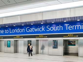 Βρετανία: Το πρόβλημα με τις ακυρώσεις πτήσεων κόστισε περίπου 100 εκατ. στερλίνες στις αεροπορικές εταιρείες