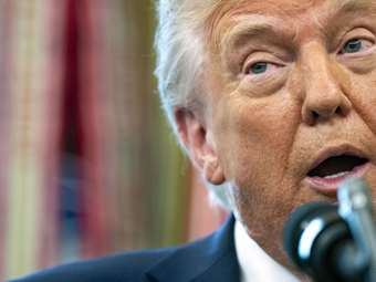 Τραμπ: Να ενταθούν οι επιχειρήσεις κατά των μεταναστών σε Λος Άντζελες, Σικάγο και Νέα Υόρκη