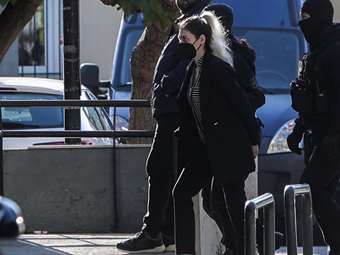 Καταπέλτης η Daily Mail για την Πισπιρίγκου: "Δολοφόνησε την τετραπληγική κόρη της και πόζαρε ως στοργική μητέρα"