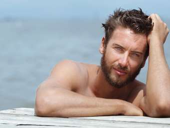 Μεταμόσχευση μαλλιών το καλοκαίρι: όσα διστάζετε να ρωτήσετε