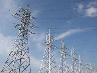 Ακριβότερη στην Ευρώπη η ελληνική αγορά ηλεκτρικής ενέργειας – Τι πρέπει να γίνει για να μειωθεί το κόστος για βιομηχανία και νοικοκυριά