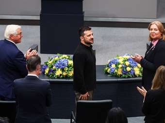 Αυτοί που δεν χειροκρότησαν τον Ζελένσκι στη Bundestag