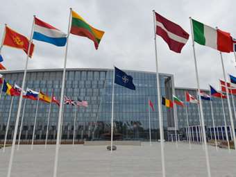 Το σχέδιο που θα πείσει τον Τραμπ να σώσει το ΝΑΤΟ