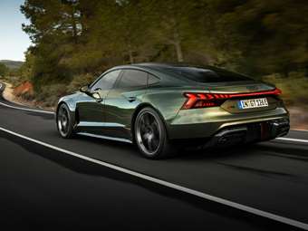 Νέο Audi RS e-tron GT performance: Το πιο δυνατό Audi παραγωγής έχει 912 ίππους