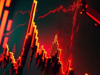 Στο βαθύ κόκκινο και οι ευρωαγορές με φόντο το sell-off στον κλάδο της τεχνολογίας