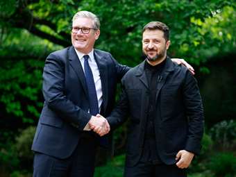 Σε ρόλο "μπροστάρη" για την Ουκρανία ο Στάρμερ