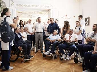 Συνάντηση Μητσοτάκη με τα μέλη της ελληνικής αποστολής στους Παραολυμπιακούς Αγώνες 2024