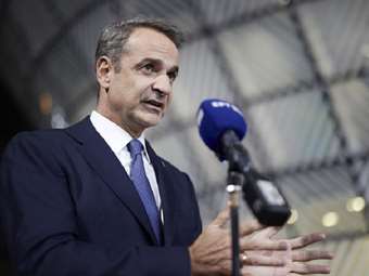 Greece to soon complete its AI strategy, PM Mitsotakis tells EU Commissioner Ivanova