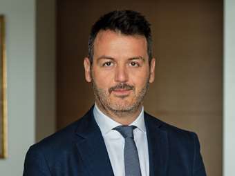 Οι νέες business του Κώστα Γεράρδου (Πλαίσιο) στα ελικόπτερα