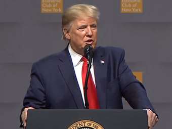 Ο Τραμπ ελπίζει οποιοδήποτε οικονομικό κραχ να συμβεί επί Μπάιντεν