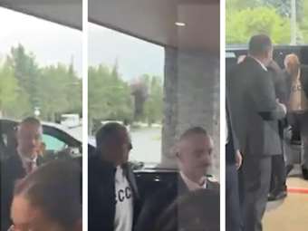 Με μπλούζα "Σοβιετική Ένωση" στην Αλάσκα ο Λαβρόφ