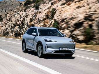 Οδηγούμε το νέο Geely EX5 που αλλάζει το τοπίο στα ηλεκτρικά SUV-Δείτε την τιμή του