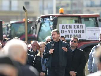 Ν. Ανδρουλάκης: Δεν επιτρέπεται στους υπουργούς να παίζουν με τη νοημοσύνη των πολιτών για την τραγωδία των Τεμπών