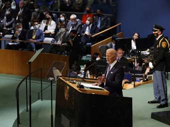 Η αμερικανική υποκρισία - και πώς δίνει "όπλα" σε Ρωσία και Κίνα