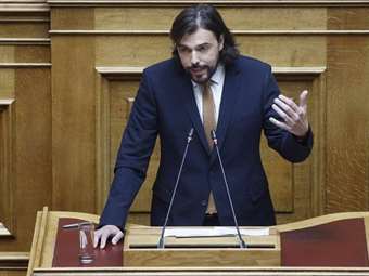 Στο ΠΑΣΟΚ εντάσσεται ο ανεξάρτητος βουλευτής Πέτρος Παππάς