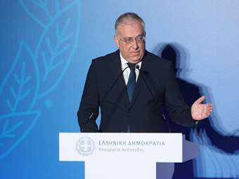 Τ. Θεοδωρικάκος: Έλεγχοι, πίεση και διάλογος φρενάρουν τις τιμές στα σούπερ μάρκετ - Τα μέτρα θα συνεχιστούν και το 2025