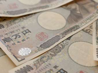 "Βυθίζεται" το γιεν, πάνω από τα 160 ανά δολάριο - Πιθανότητα παρέμβασης των ιαπωνικών αρχών