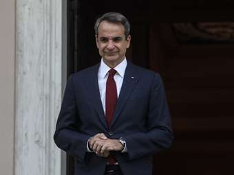 Δίμηνο - φωτιά για το Μέγαρο Μαξίμου