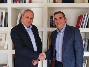 Συνάντηση του Αλ. Τσίπρα με τον  Γ.Γ. του ΑΚΕΛ Στ. Στεφάνου