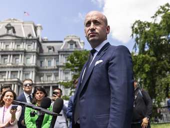 Το σχέδιο πίσω από την καταστολή Τραμπ στο Λος Άντζελες - Τι θέλει ο "τσάρος" του μεταναστευτικού