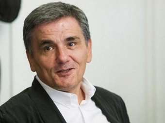 Ε. Τσακαλώτος: "Ο κ. Μητσοτάκης μόλις ανακοίνωσε την αναστολή της Συνθήκης της Γενεύης"