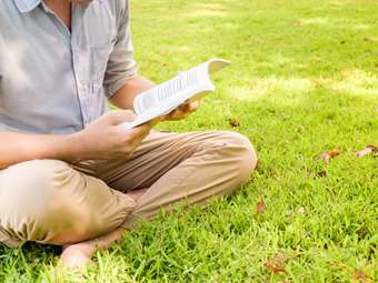 Βιβλιοπαραγωγή: Πάνω από 11.000 τίτλοι – Τι διαβάζουν οι Έλληνες