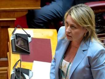 Αναδίπλωση Χρ. Αλεξοπούλου μετά το άδειασμα Μητσοτάκη για "το τζάμπα πέθανε"