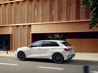 Η έκδοση PHEV του νέου Audi A3 έχει κορυφαία ηλεκτρική αυτονομία