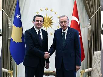 Συνάντηση Ερντογάν με τον πρωθυπουργό του Κοσόβου Άλμπιν Κούρτι