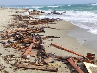 Νέα προσφυγικά ναυάγια στην Κάτω Ιταλία