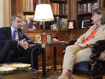 Κ. Μητσοτάκης: Πιλοτικά φωριαμοί σε σχολεία για να κλειδώνουν οι μαθητές τα κινητά τους