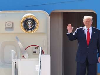 Τραμπ: "Ίσως κάτι καλό να συμβαίνει" στις ειρηνευτικές συνομιλίες για την Ουκρανία