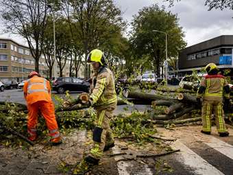 Κακοκαιρία στην βορειοδυτική Ιταλία, εκκενώθηκαν σπίτια στην περιφέρεια Πεδεμόντιο - Δυο νεκροί στην Ελβετία