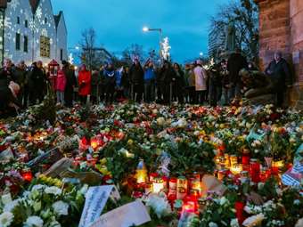 Γερμανία: Πέντε συλλήψεις για σχεδιασμό επίθεσης σε χριστουγεννιάτικη αγορά της Βαυαρίας