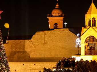 Οι εορτασμοί των Χριστουγέννων επιστρέφουν στη Βηθλεέμ μετά από 2 χρόνια πολέμου στη Γάζα