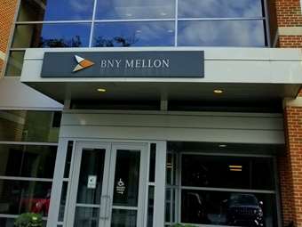 Bank of New York Mellon: Ξεπέρασαν τις προσδοκίες τα κέρδη (+14%) στο τρίμηνο, εν μέσω αναδιάρθρωσης