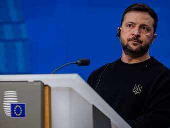 Ζελένσκι: "Έτοιμος για απευθείας συνομιλίες με τη Ρωσία αφού επιτευχθεί εκεχειρία"