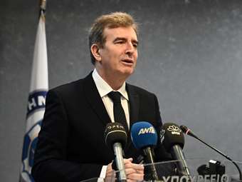 M. Χρυσοχοΐδης: Συμφωνώ με τον όρο γυναικοκτονία, αλλά θέλει συζήτηση