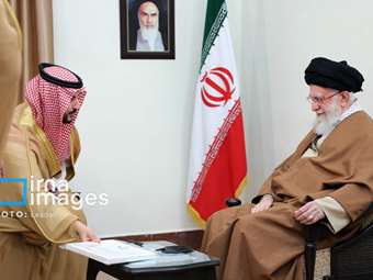 Στο Ιράν ο Σαουδάραβας υπ. Άμυνας - Μεταφέρει μήνυμα του βασιλιά Σαλμάν στον Χαμενεΐ